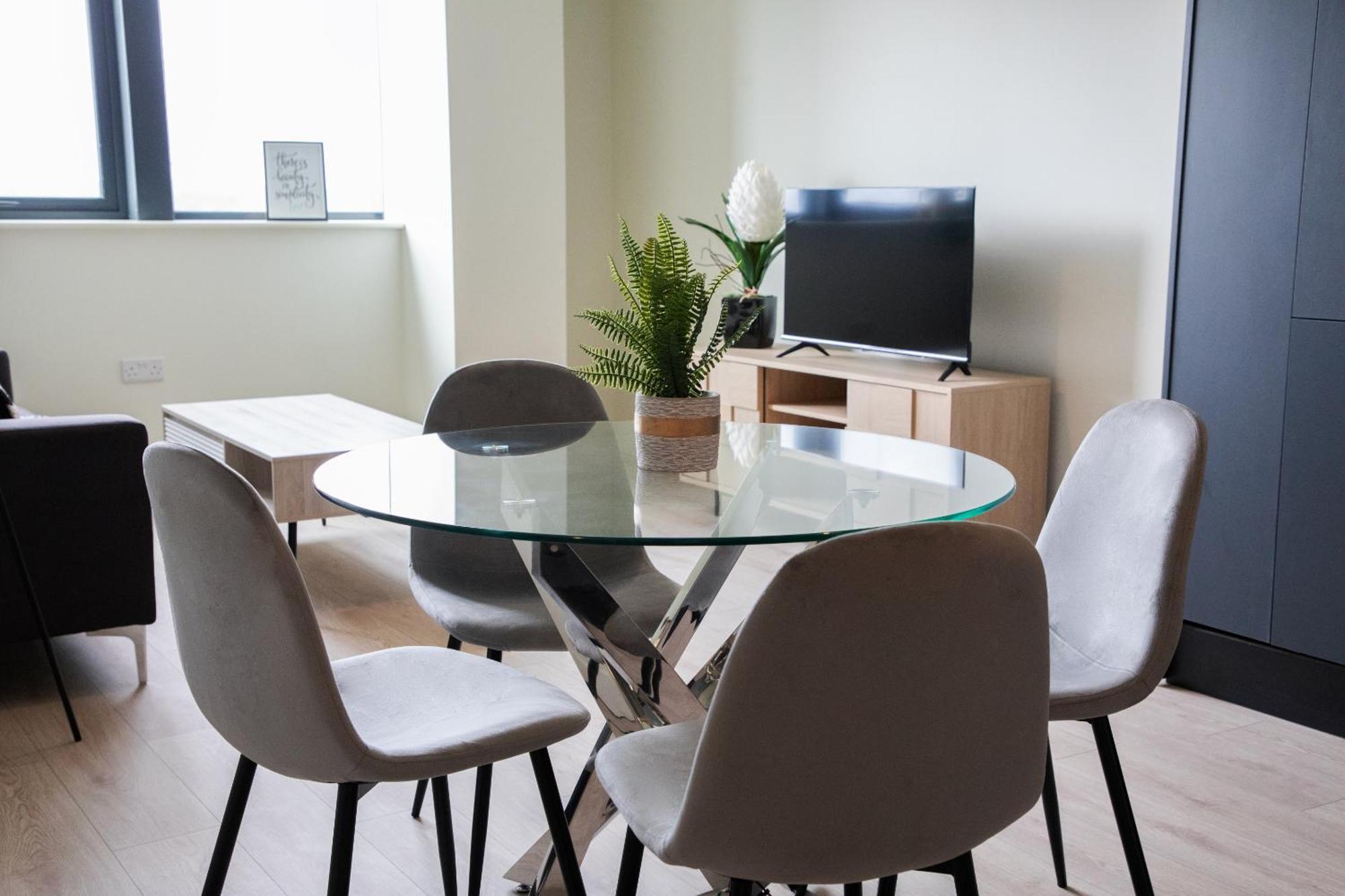 The Kaizen Apartman West Bromwich Szoba fotó